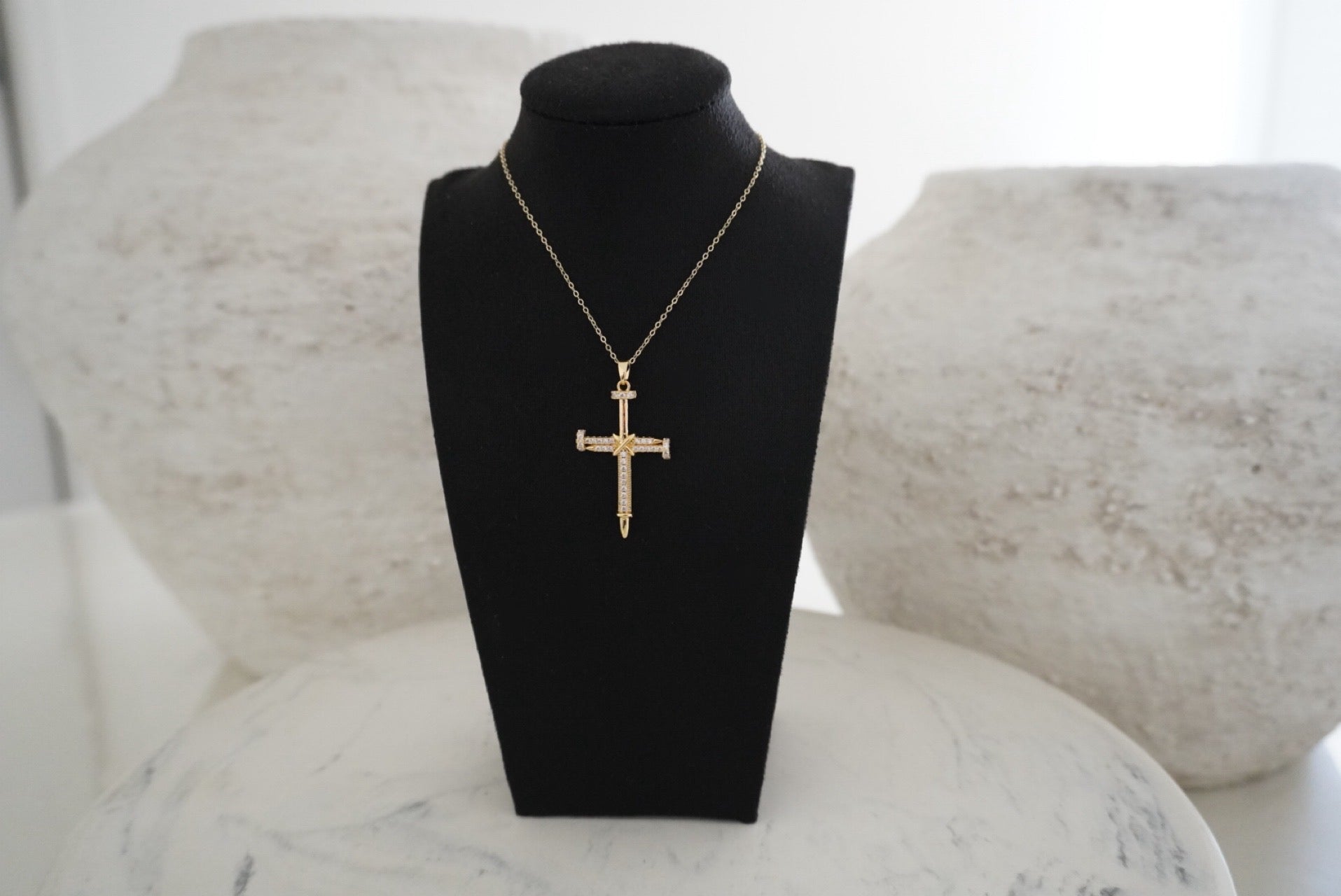 The Crucis Lux Necklace (Gold)
