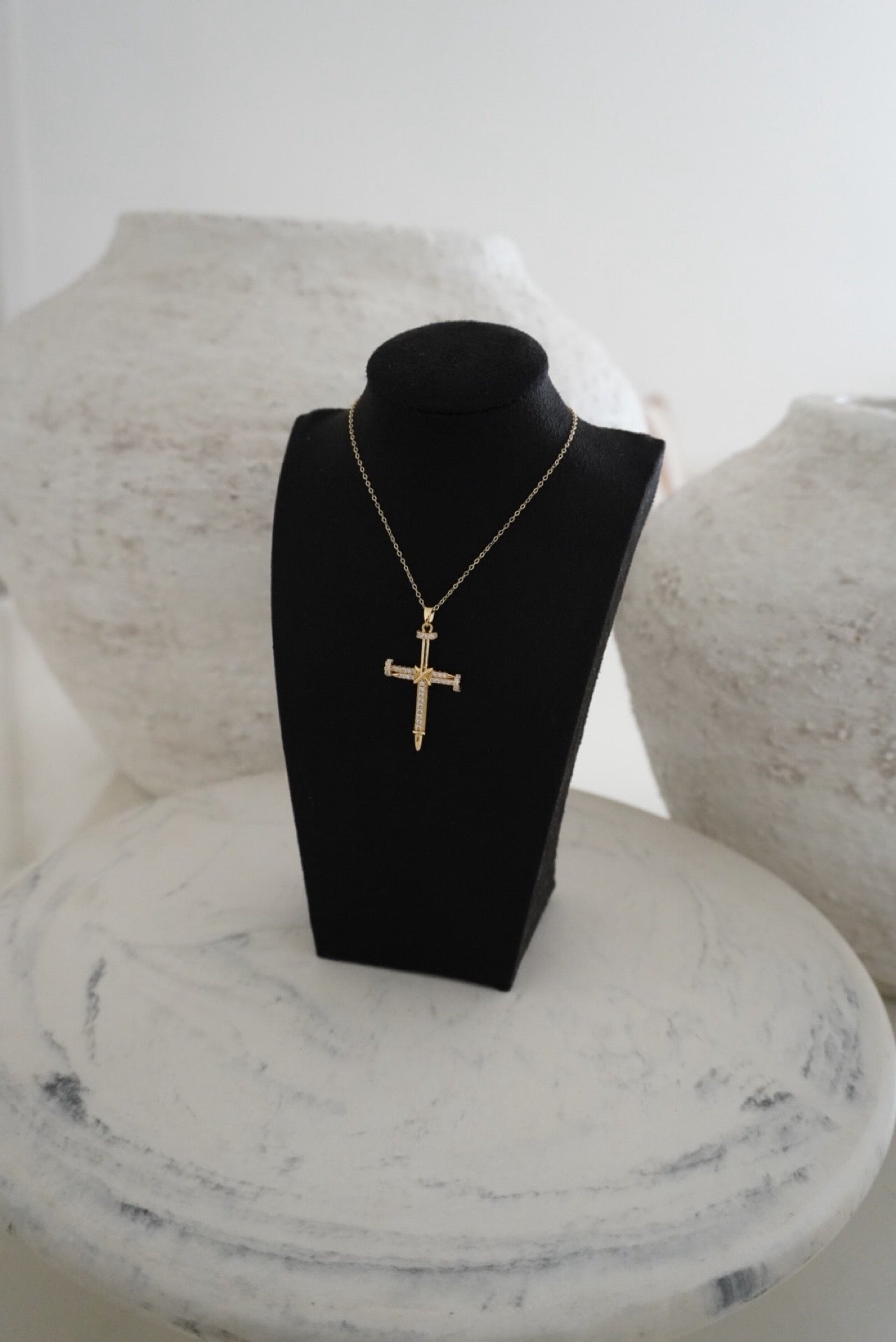The Crucis Lux Necklace (Gold)