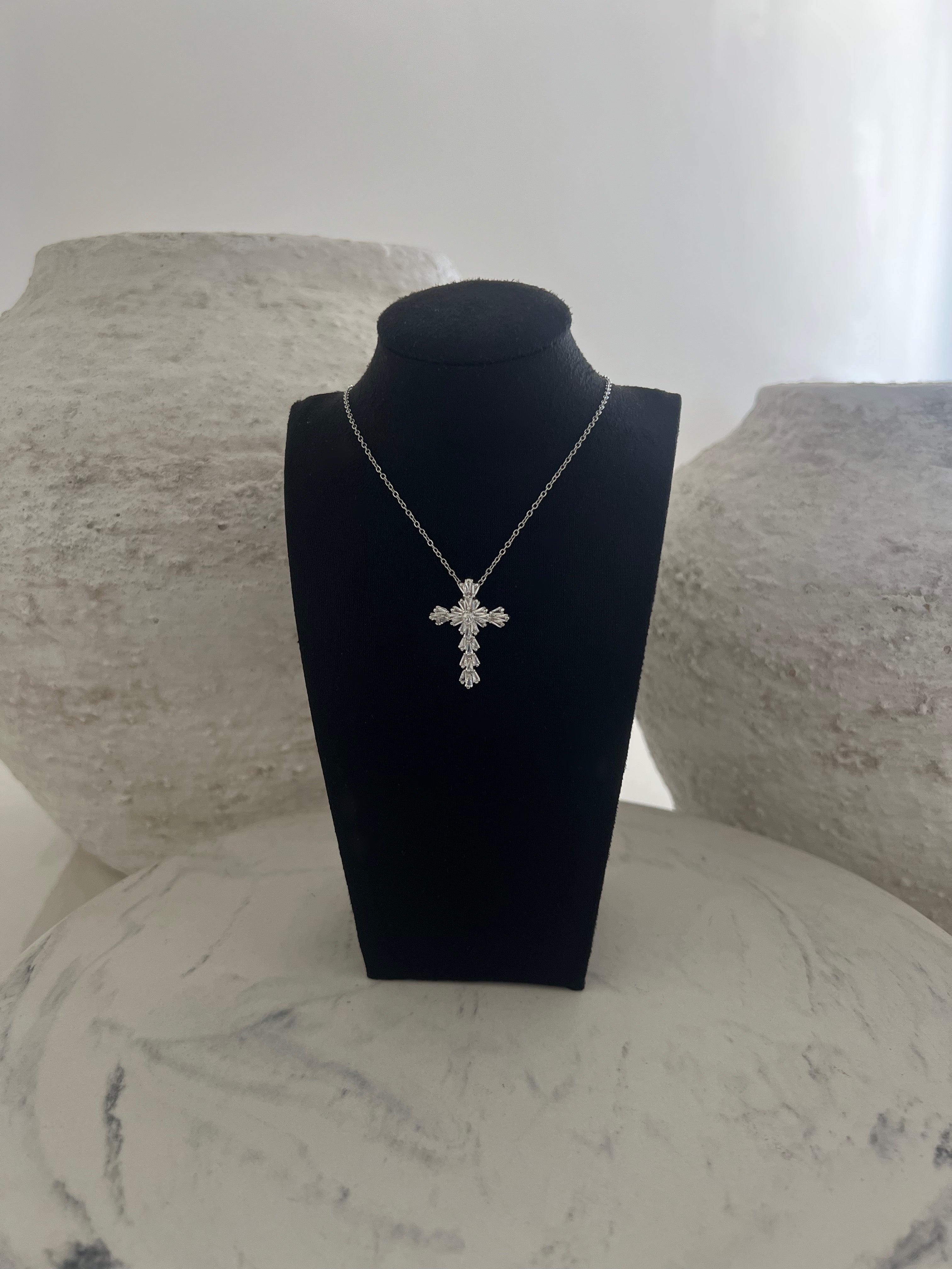 The Lumen Christi Cross Necklace (Silver)